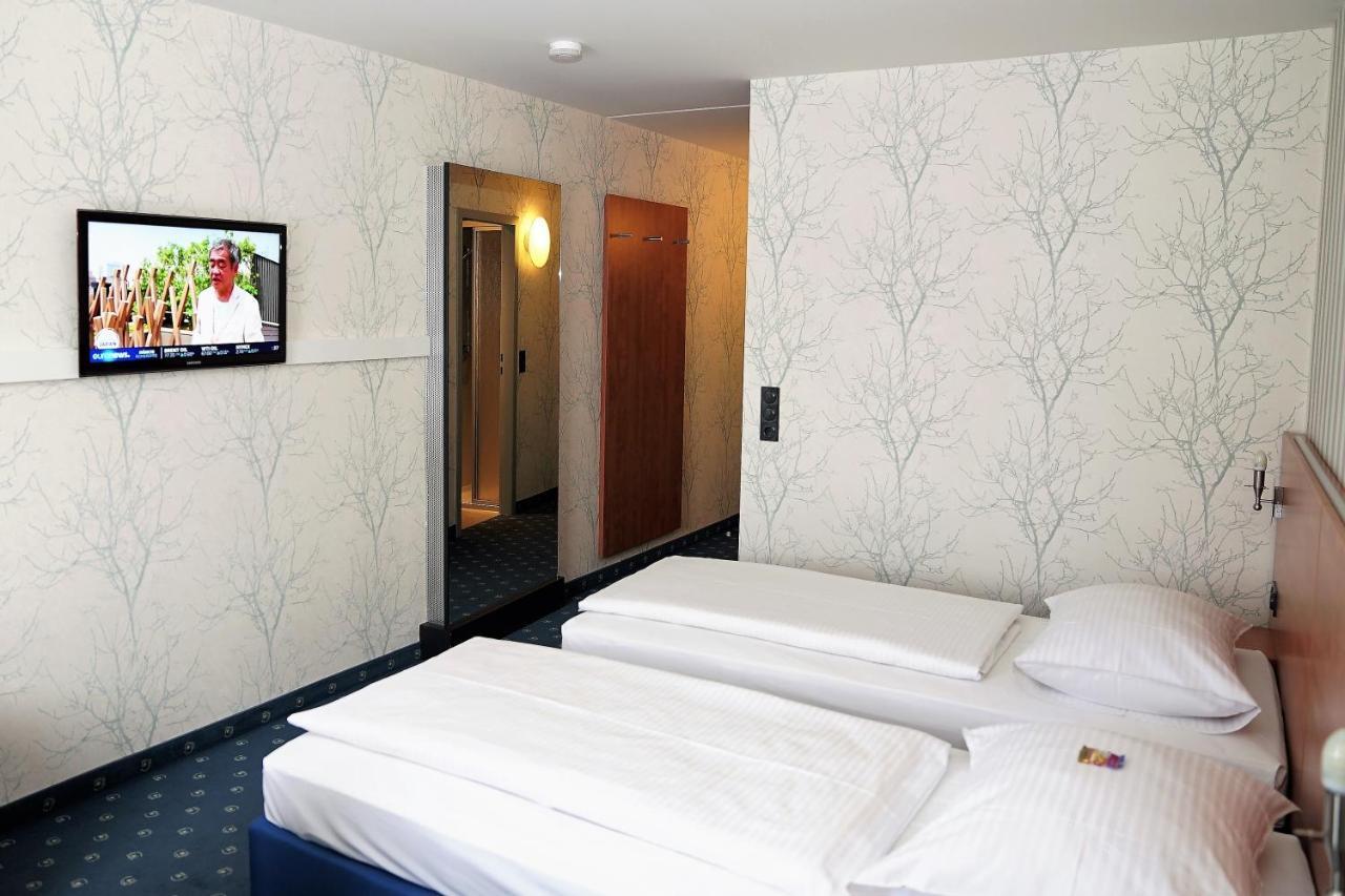 Bonjour Tagungshotel Stuttgart-Герлинген Экстерьер фото